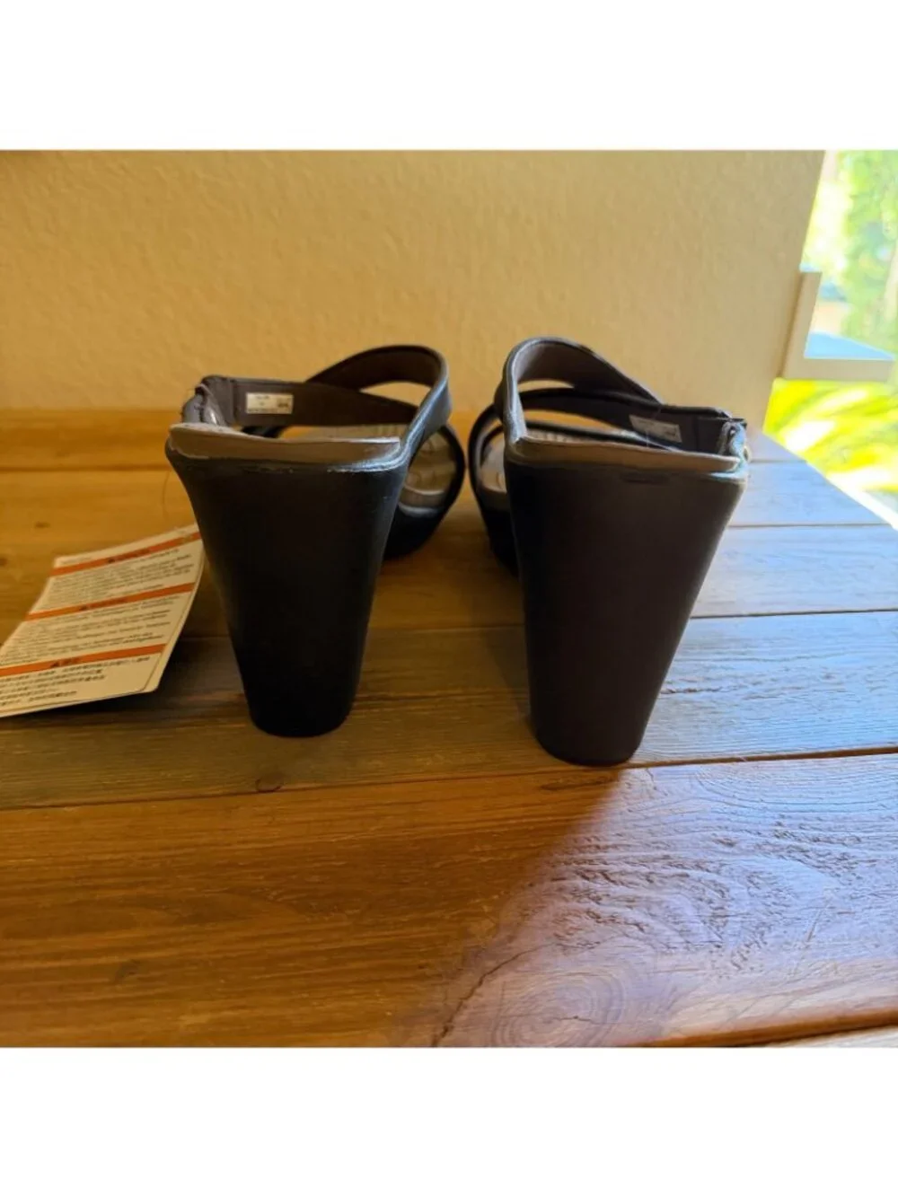 Crocs Cyprus IV Heel Sandals Women's Size 9 Espresso/Mushroom NWT - Picture 3 of 9